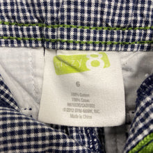 Load image into Gallery viewer, Plaid cargo shorts
