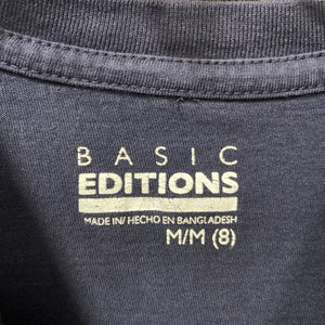 "82" Tshirt
