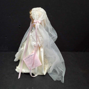 The Sound of Music Maria Bride Doll 1992 Vintage Collectible