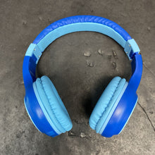 Load image into Gallery viewer, Headphones
