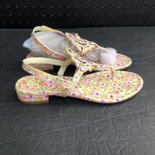 Load image into Gallery viewer, Girls Painted Petals Wylie Sandals (NEW)
