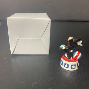 Disney Magic Thimble Collection Mickey Mouse Figurine