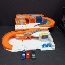 Load image into Gallery viewer, Sto &amp; Go Car Raceway Track w/Cars

