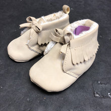 Load image into Gallery viewer, Boys Moccasin Shoes
