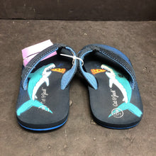 Load image into Gallery viewer, Boys Shark Flip Flops
