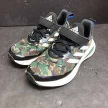 Load image into Gallery viewer, Boys Camo Sneakers
