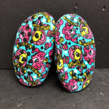 Load image into Gallery viewer, Girls Slippers
