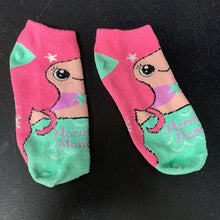 Load image into Gallery viewer, Girls &quot;Mermaid Monday&quot; Socks
