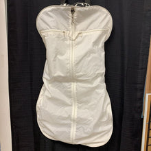 Load image into Gallery viewer, Tote Bag suit carrier
