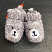 Load image into Gallery viewer, Boys Knit Bear Booties
