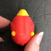 Load image into Gallery viewer, Disney Tsum Tsum Aladdin Iago Figure
