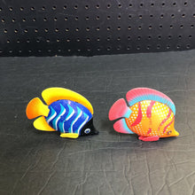 Load image into Gallery viewer, 2pk Fish
