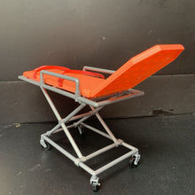 Load image into Gallery viewer, Stretcher for 18&quot; Dolls
