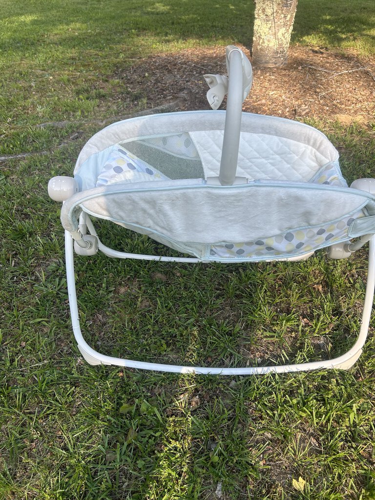 Rocking Sleeper Bassinet