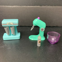 Load image into Gallery viewer, Milkshake Maker Set for 18" Doll
