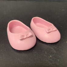 Load image into Gallery viewer, Shoes for 18&quot; Doll
