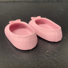 Load image into Gallery viewer, Shoes for 18&quot; Doll
