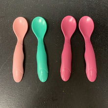 Load image into Gallery viewer, 4pk Spoons (Green Grown)
