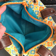 Load image into Gallery viewer, Flower Shoulder Bag
