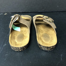 Load image into Gallery viewer, Boys Buckled Sandals
