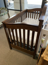 Load image into Gallery viewer, Langley Wooden Convertible Crib
