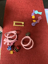 Load image into Gallery viewer, Horse Club Big Horse Show Playset 42466 w/ Accessories
