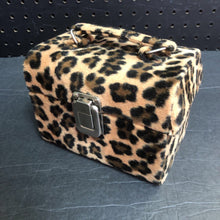 Load image into Gallery viewer, Cheetah Makeup Case
