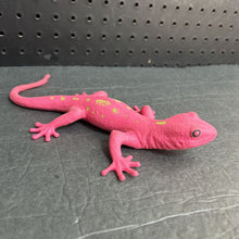 Load image into Gallery viewer, Squishy Gecko (Toy Major)

