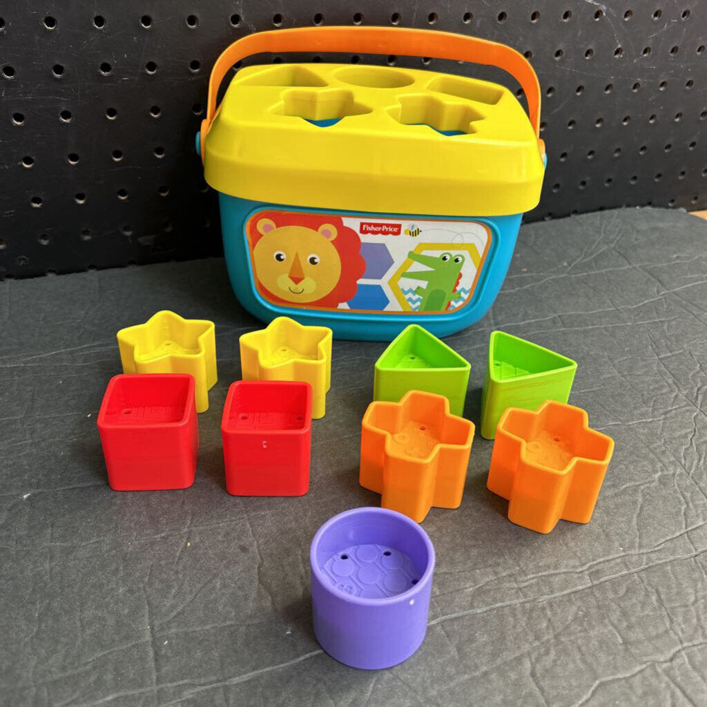 Shape Sorter w/Shapes