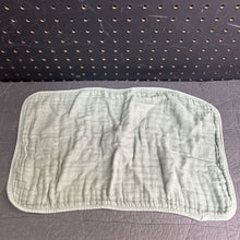 Load image into Gallery viewer, Muslin Burp Cloth (Natemia)
