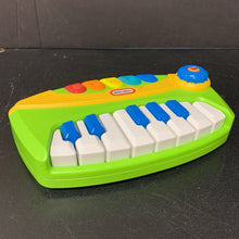 Load image into Gallery viewer, Poptunes Keyboard Battery Operated
