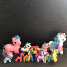 Load image into Gallery viewer, Set of Unicorns
