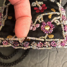 Load image into Gallery viewer, Beaded Coin Purse Bag (Kathie Lee)
