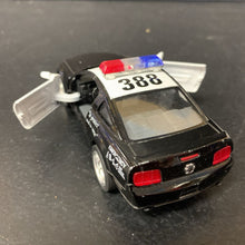 Load image into Gallery viewer, 2006 Ford Mustang GT Diecast Police Pullback Car
