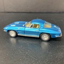 Load image into Gallery viewer, 1968 Corvette Stingray Diecast Pullback Car
