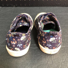 Load image into Gallery viewer, Girls Flower Shoes

