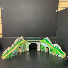 Load image into Gallery viewer, Mountain Tunnel Train Track Set
