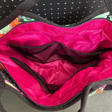 Load image into Gallery viewer, Flower Tote Bag
