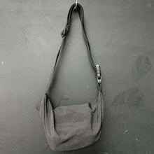 Load image into Gallery viewer, Solid Belt Bag
