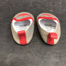 Load image into Gallery viewer, Boys Pawprint Shoes
