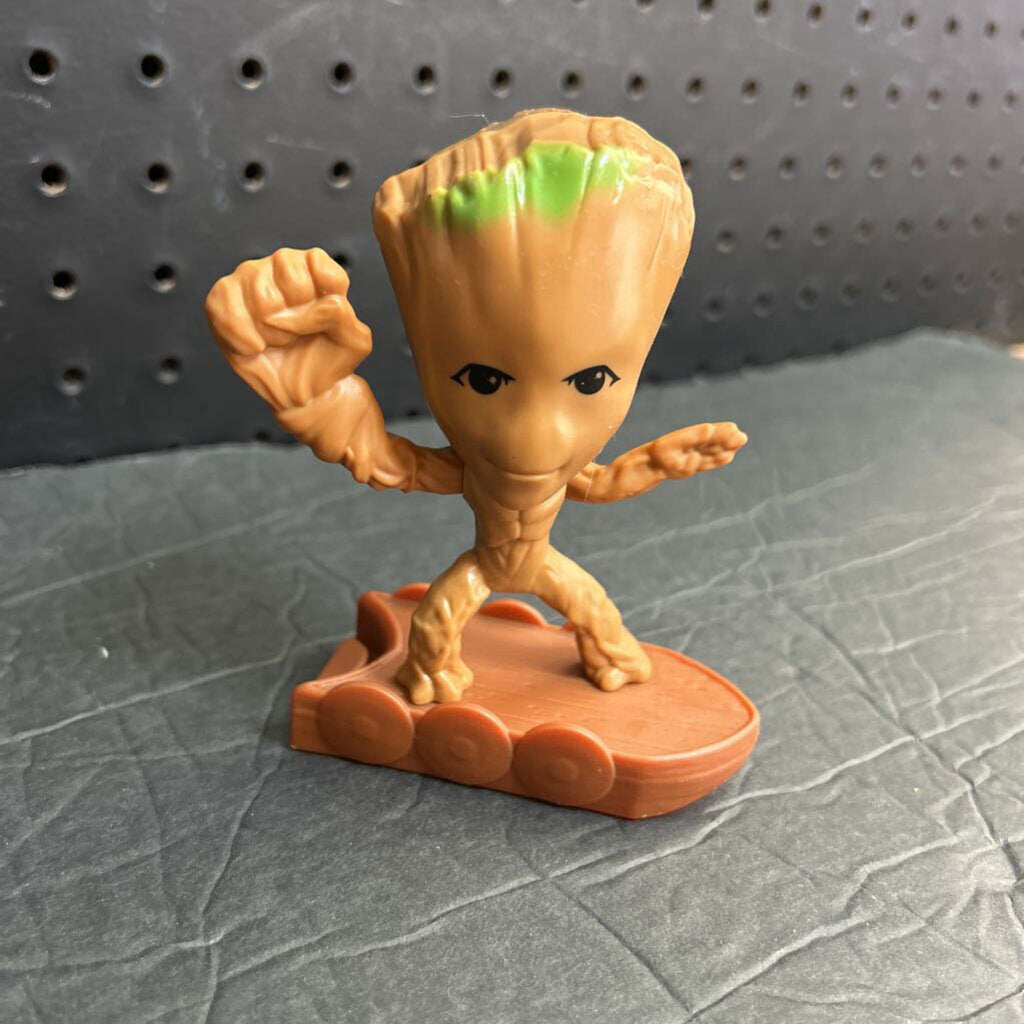 Groot Figure