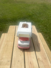 Load image into Gallery viewer, Doll Camper
