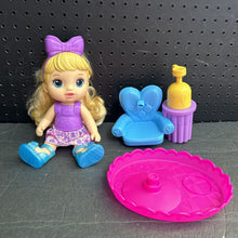 Load image into Gallery viewer, Sudsy Styling Doll w/Styling Chair
