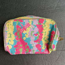 Load image into Gallery viewer, Flower Cosmetic Bag
