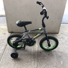 Load image into Gallery viewer, &quot;Rock It&quot; Kids Bike/Bicycle w/ Training Wheels

