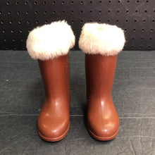 Load image into Gallery viewer, Boots for 18" Doll
