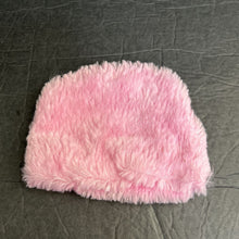 Load image into Gallery viewer, Fuzzy Hat for 18" Doll
