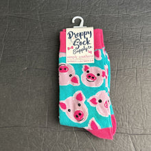Load image into Gallery viewer, Girls Pig Preppy Socks (NEW)
