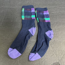 Load image into Gallery viewer, Girls Plaid Socks
