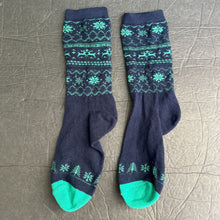 Load image into Gallery viewer, Girls Christmas Tree Socks
